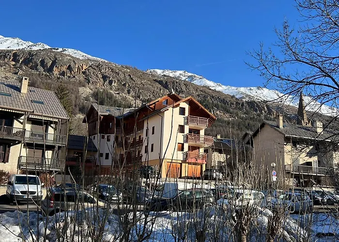 Lovely 16 M Family Studio With Balcony